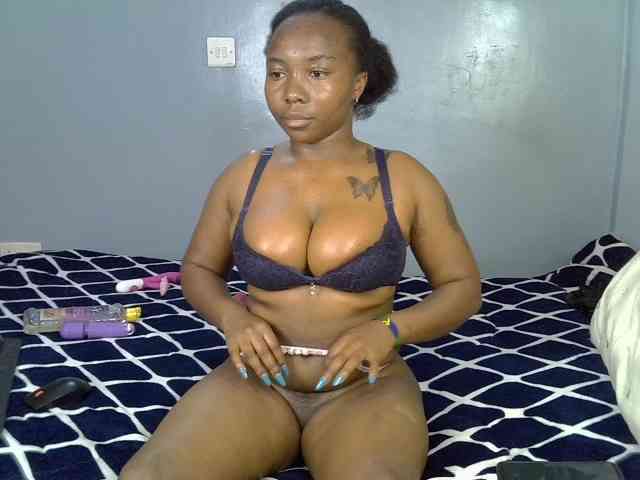 Llyiae2 Live Webcam on BongaCams Llyiae2 Live Webcam on BongaCams
