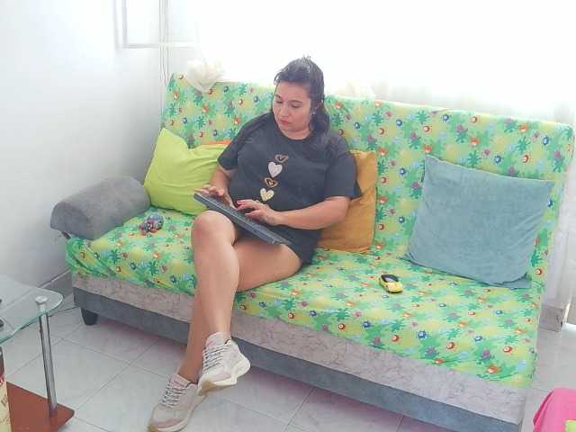 Sharit-Latina's BongaCams show and profile