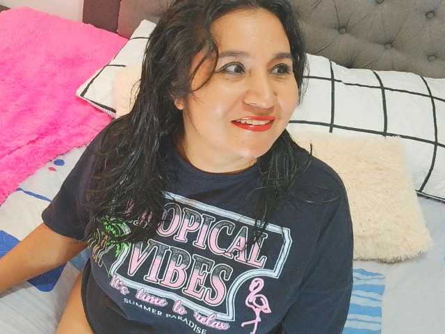 Sharit-Latina's BongaCams show and profile