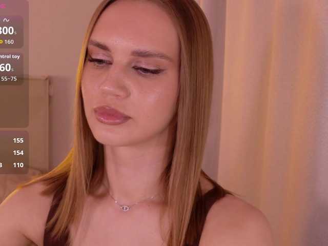 LunaTempt's BongaCams show and profile