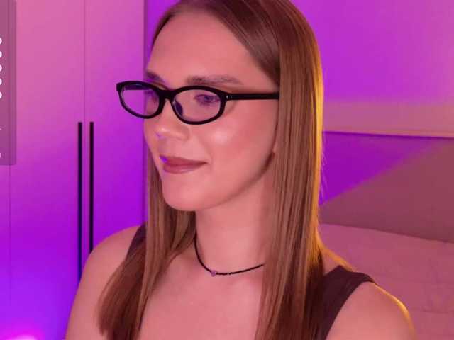 LunaTempt's BongaCams show and profile