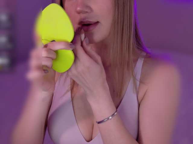 LunaTempt's BongaCams show and profile