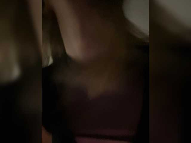 LunaTempt's BongaCams show and profile