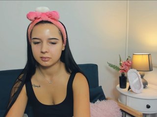 TaliaDelicate Porn Show