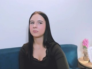 TaliaDelicate Porn Show