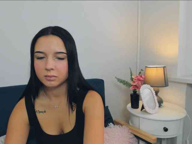 TaliaDelicate webcam