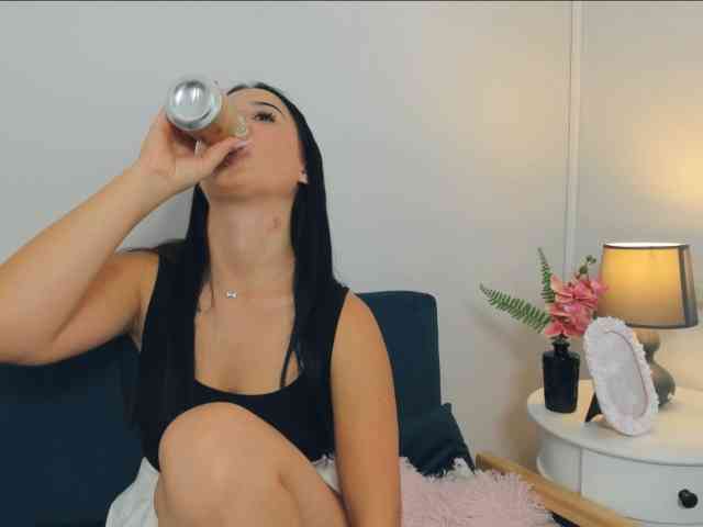 TaliaDelicate webcam