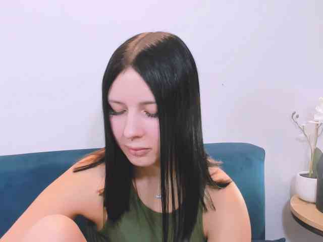 TaliaDelicate webcam