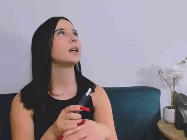 TaliaDelicate webcam