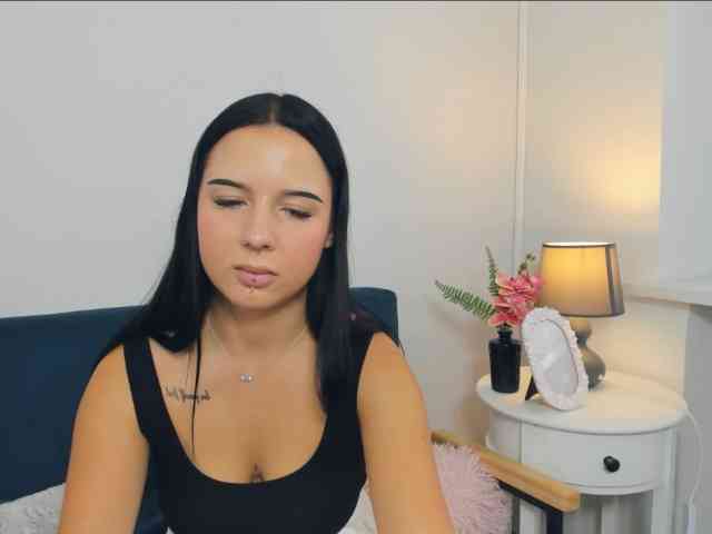 TaliaDelicate webcam