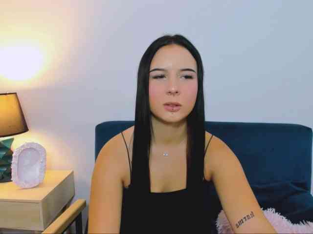 TaliaDelicate webcam