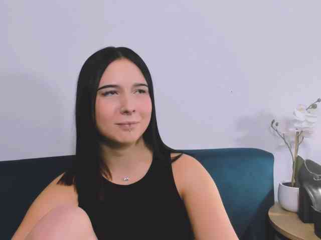 TaliaDelicate webcam