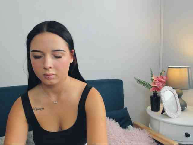 TaliaDelicate webcam