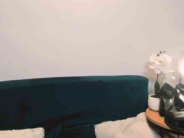 TaliaDelicate webcam