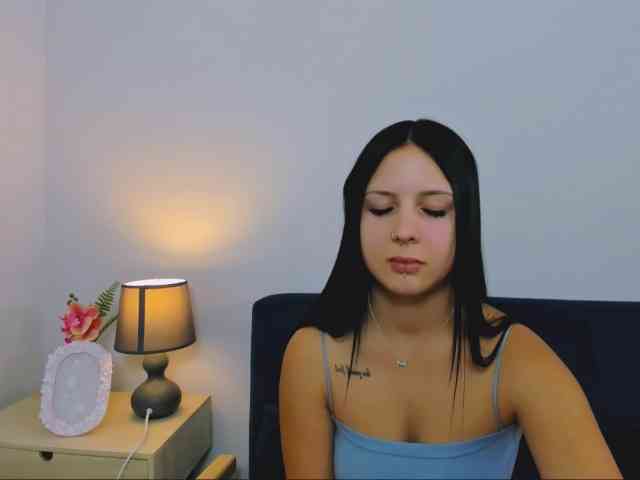 TaliaDelicate webcam