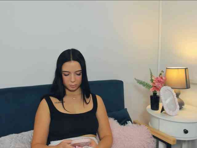 TaliaDelicate webcam