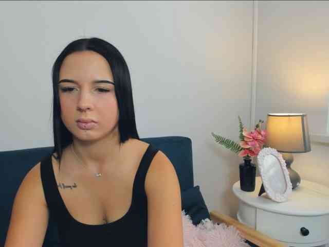 TaliaDelicate webcam