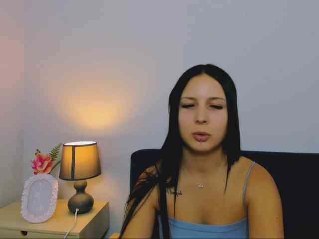 TaliaDelicate webcam