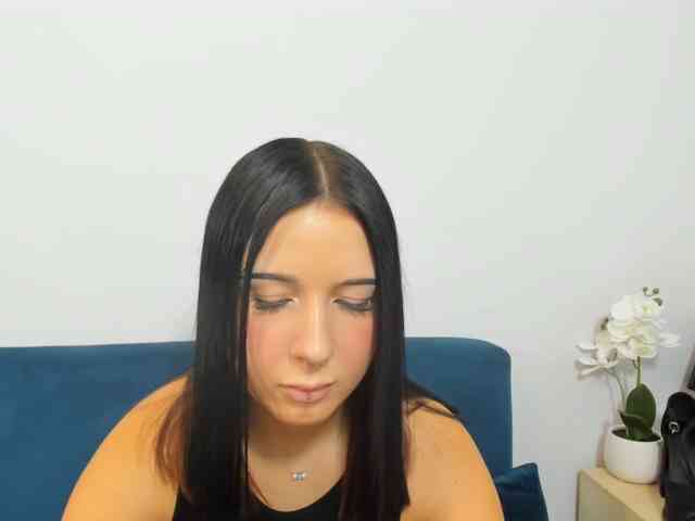 TaliaDelicate webcam