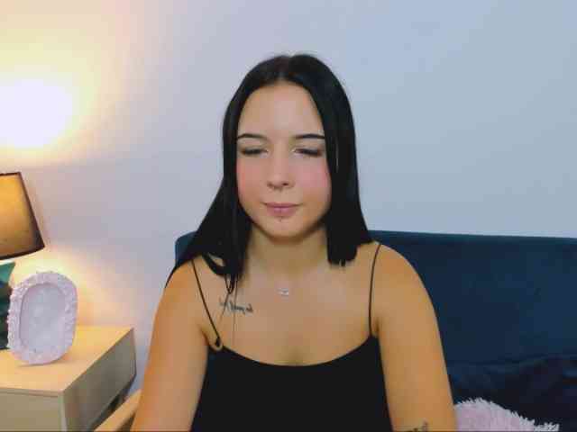 TaliaDelicate webcam