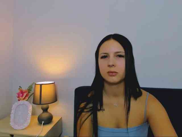 TaliaDelicate webcam