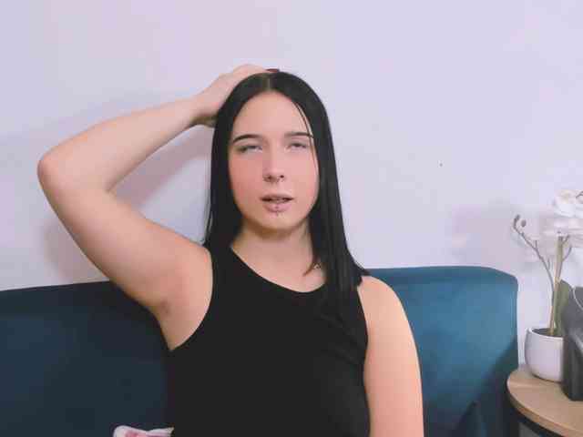 TaliaDelicate webcam