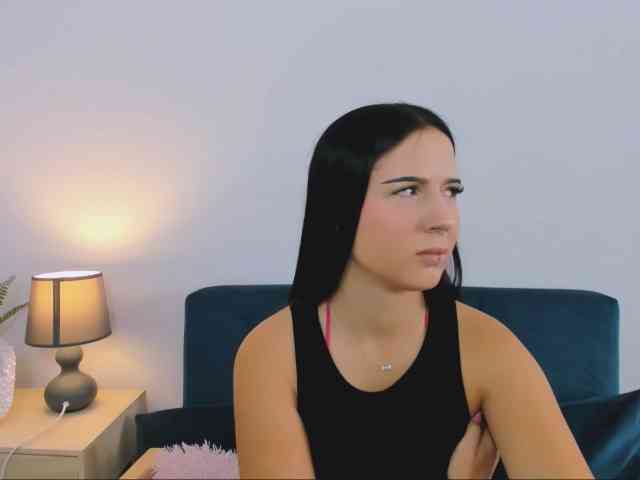 TaliaDelicate webcam