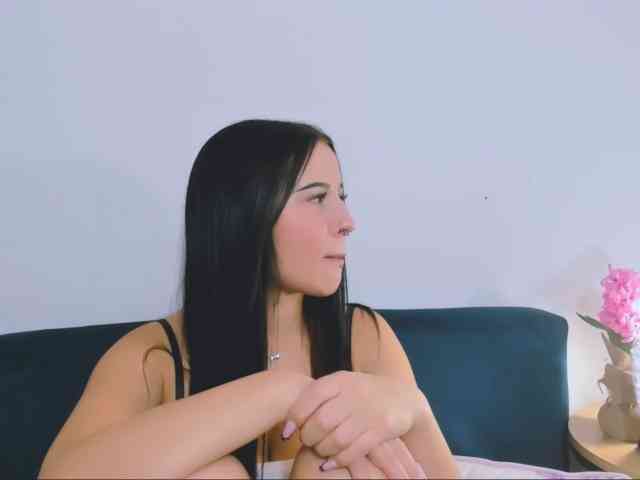 TaliaDelicate webcam