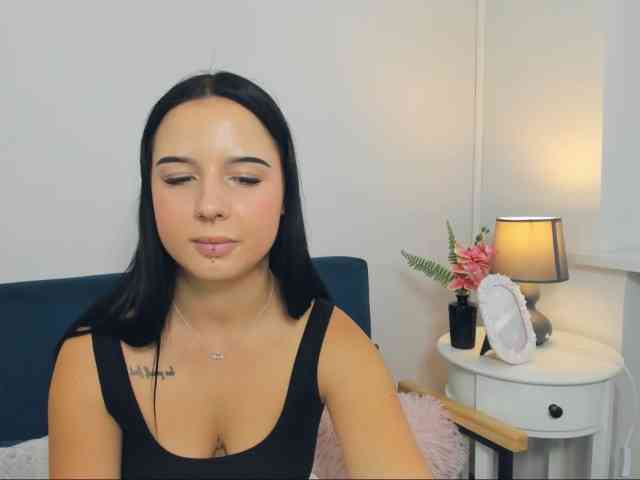 TaliaDelicate webcam