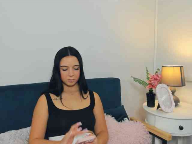 TaliaDelicate webcam