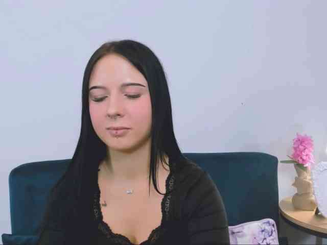 TaliaDelicate webcam