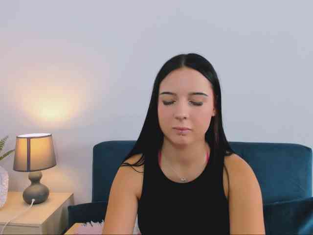 TaliaDelicate webcam