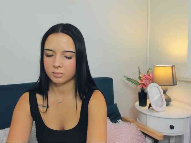 TaliaDelicate webcam