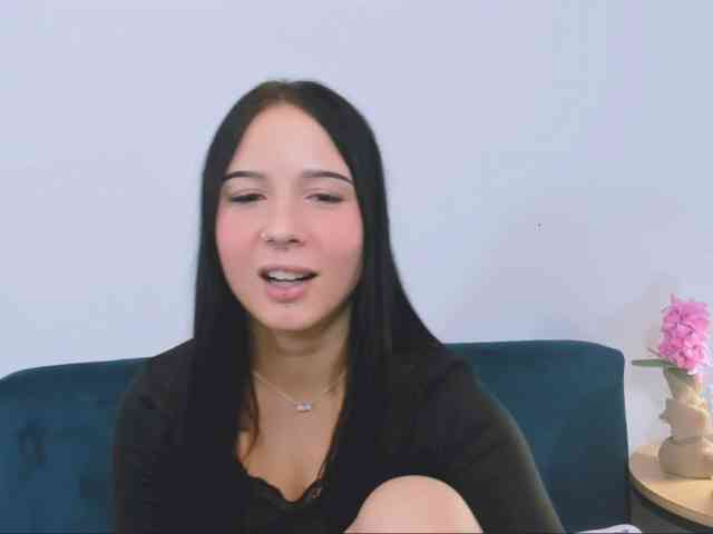 TaliaDelicate webcam