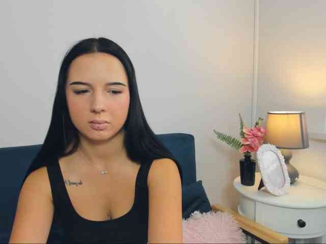 TaliaDelicate webcam