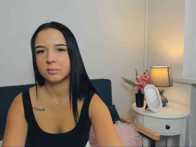 TaliaDelicate webcam