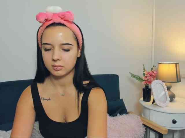TaliaDelicate webcam