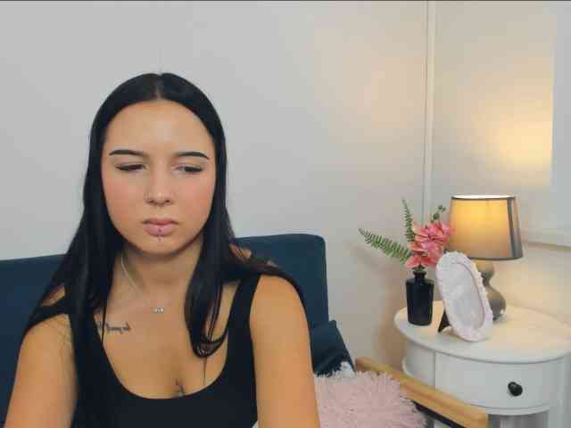 TaliaDelicate webcam