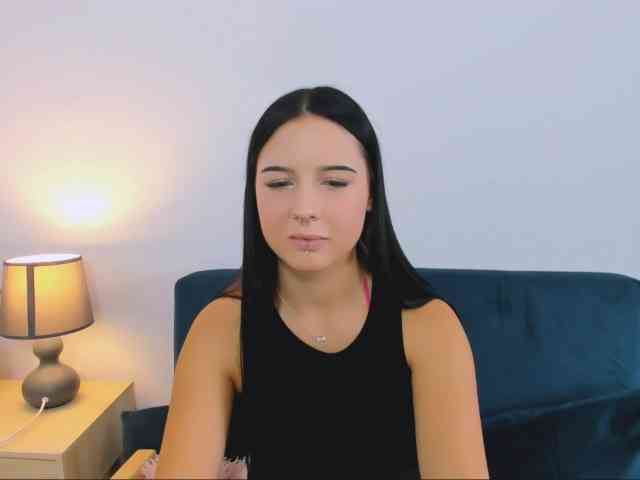 TaliaDelicate webcam