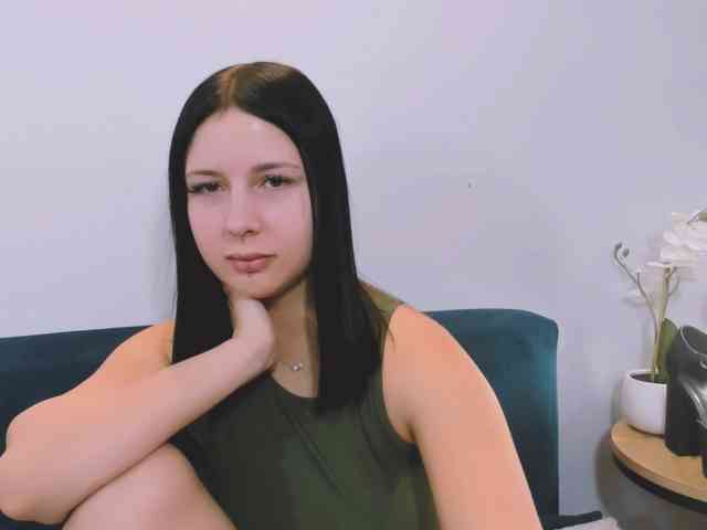 TaliaDelicate webcam