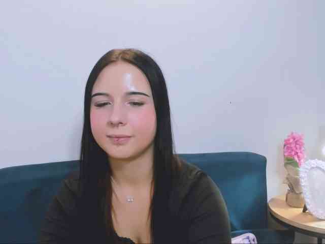 TaliaDelicate webcam