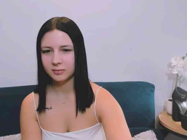 TaliaDelicate webcam