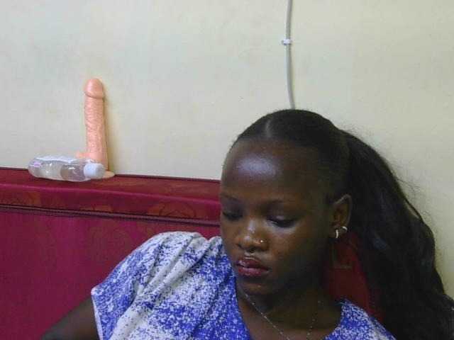 SexxyBarbie webcam bongacams model stream image