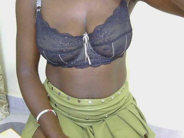 SexxyBarbie webcam bongacams model stream image