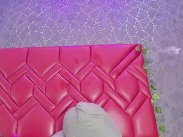 CynthiaGale's BongaCams show and profile