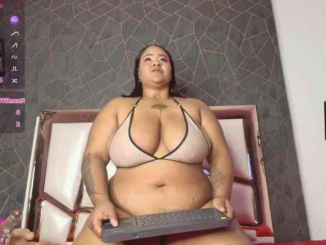 CynthiaGale Live Webcam on BongaCams