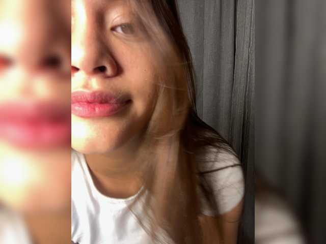 Lily Reid (LilyReid)