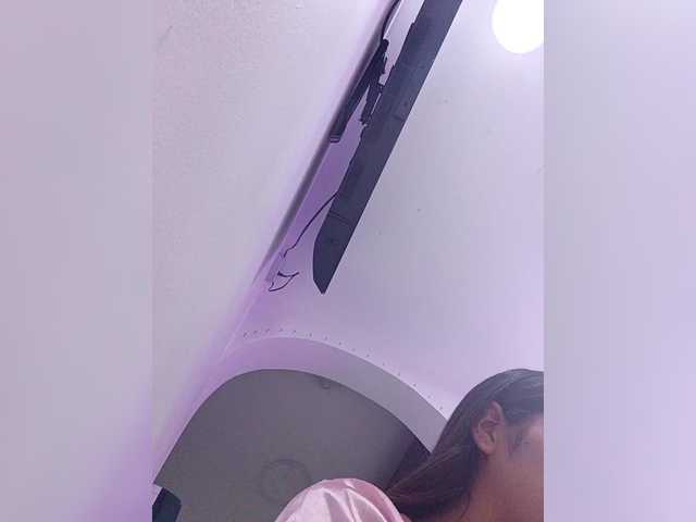 ElizHarper's BongaCams show and profile