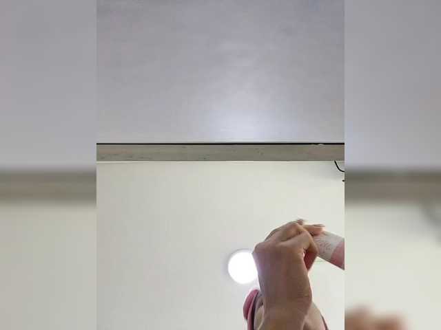 ElizHarper's BongaCams show and profile