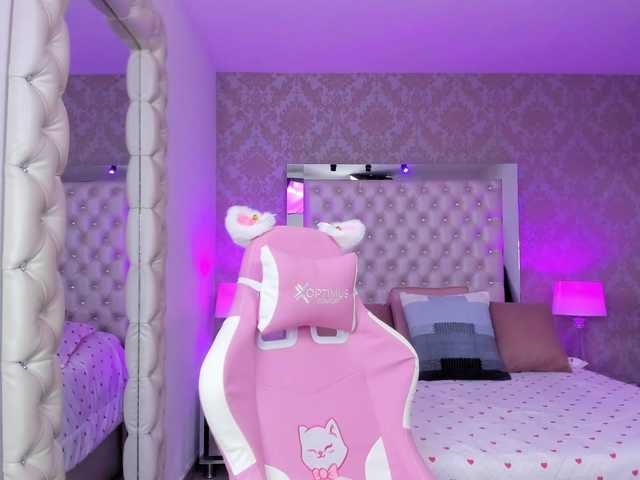 ElizHarper's BongaCams show and profile